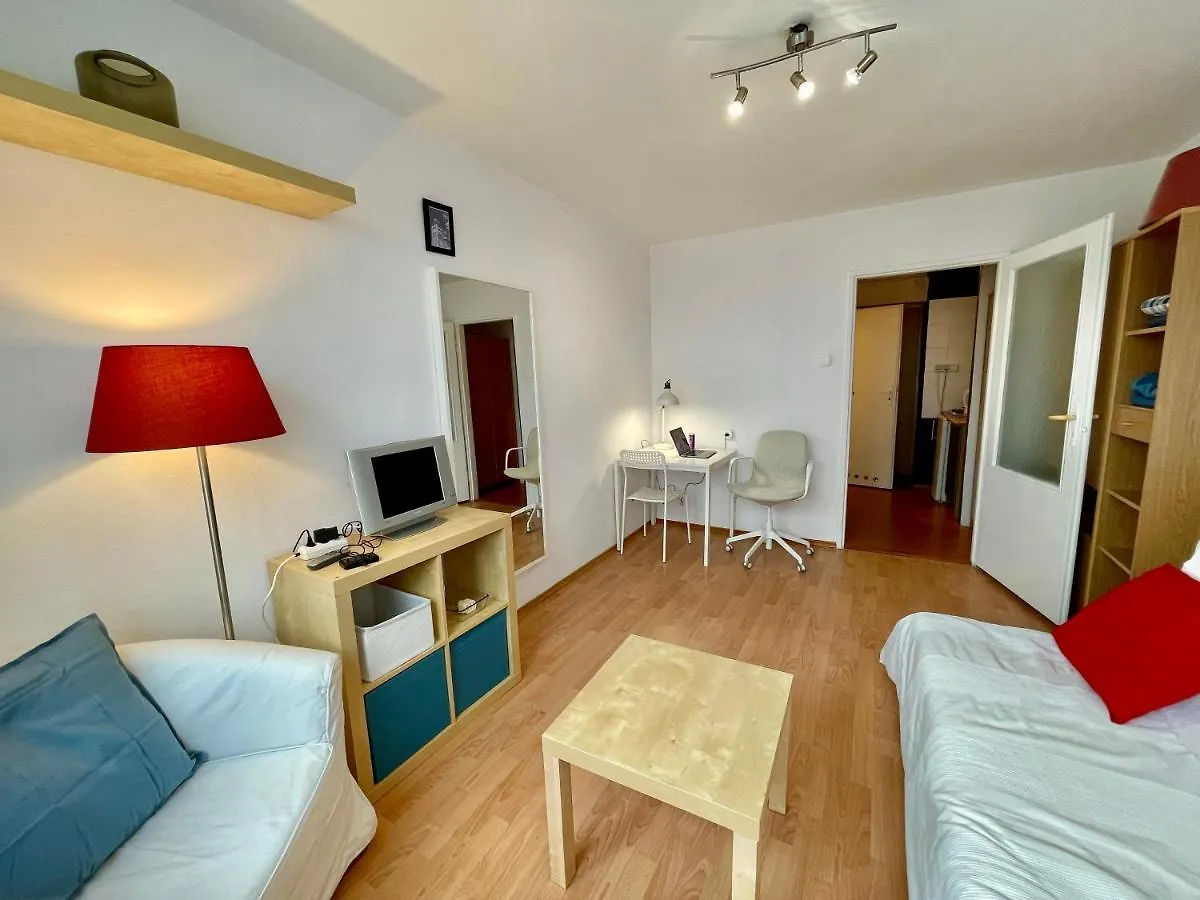 Palace 4 Wifi 65'Tv Netflix Hbogo Disney Appletv Varsovia Apartamento